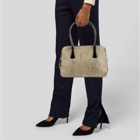 Salvatore Ferragamo Leather Shoulder Bag - Picture 4 of 4